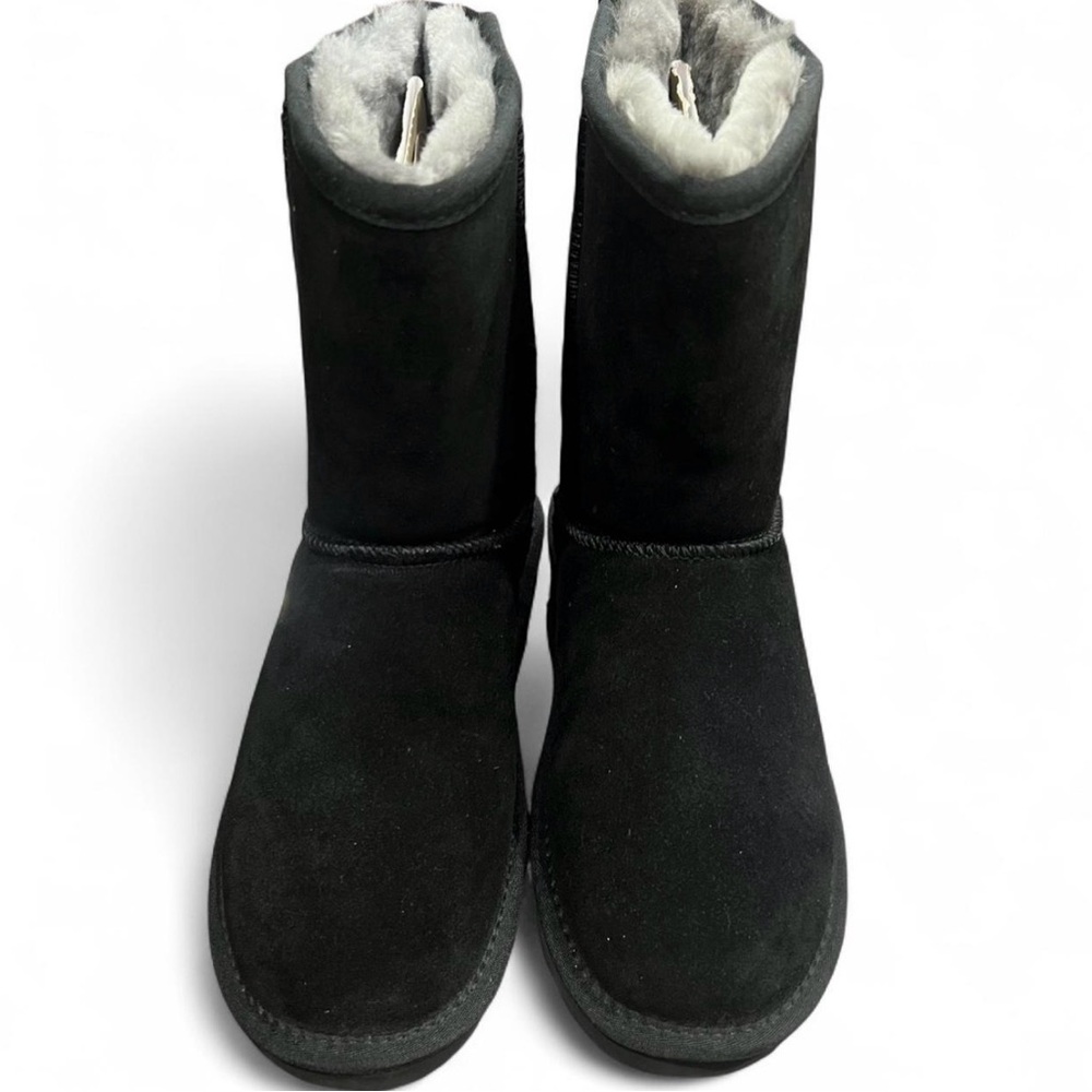 Quince NWOB has Black Australian Shearling Mid-calf Suede Moccasin Boots Size 8